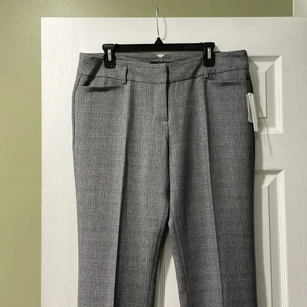 Amanda & Chelsea Pants - Picture 2 of 13